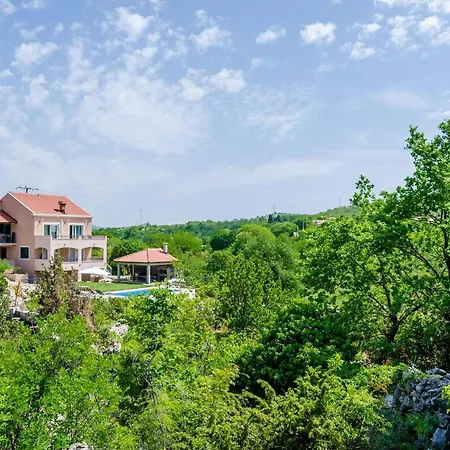 아파트 Majkovica - Four Bedroom With Terrace And Swimming Pool Gromaca